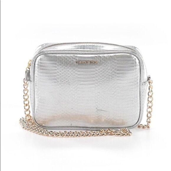 🔥VICTORIA Secret gold chain silver purse🔥 - Picture 2 of 5